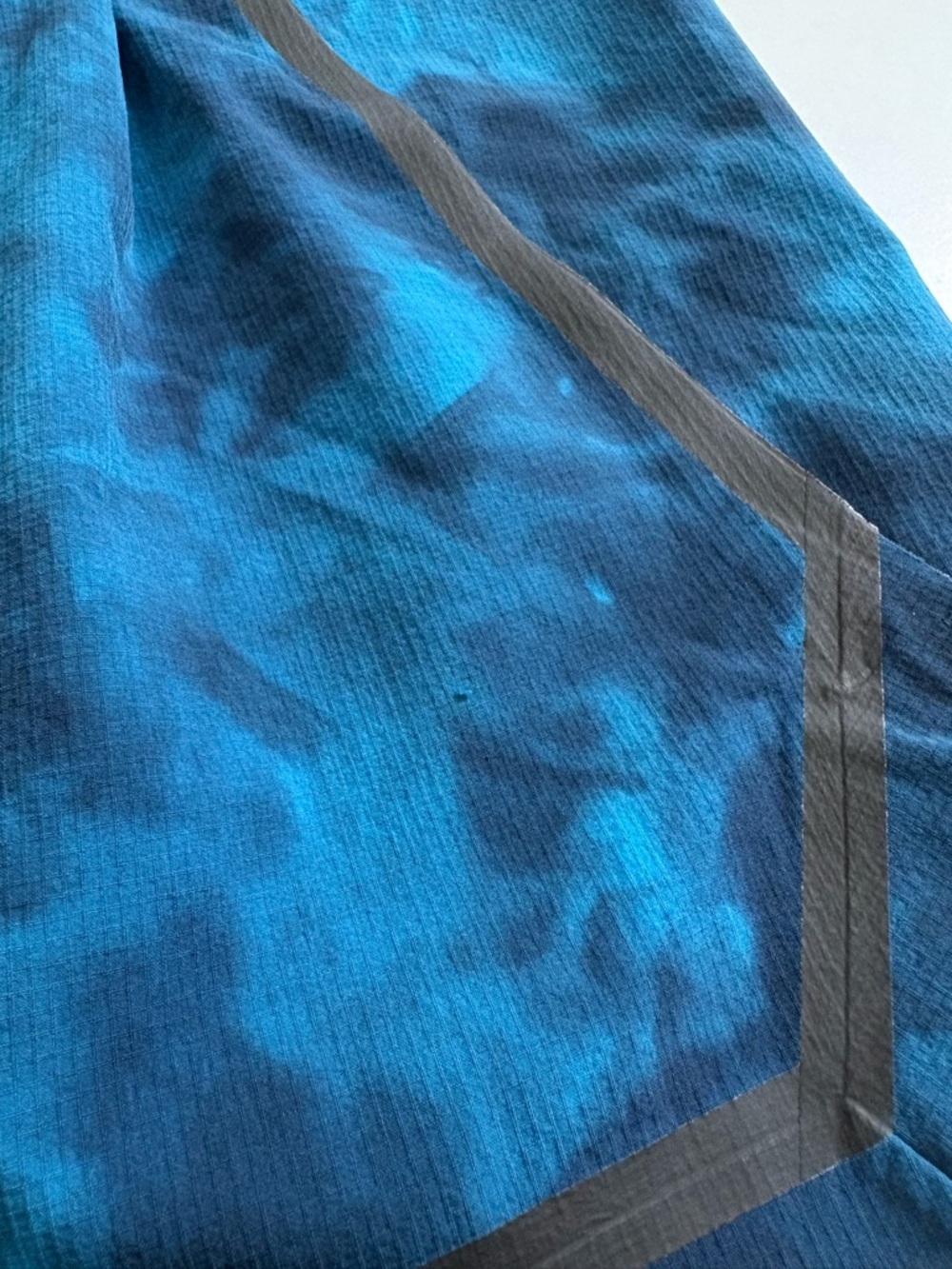 Lululemon Surge Short Lined 6” Blue Dye Print Size Medium - Picture 3 of 8